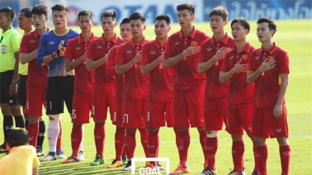 choang vang voi nhung cap vo chong “an choi khong so mua roi” mung u23 viet nam - 3