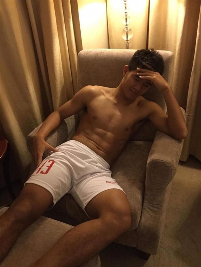 an the nay, tap the kia, bao sao chi can coi ao la u23 "chiem tron" trai tim chi em! - 5