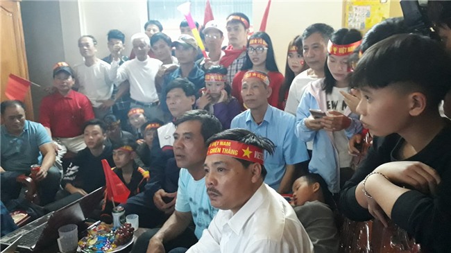 me trung ve tien dung lai ngat khi viet nam go hoa hinh anh 4