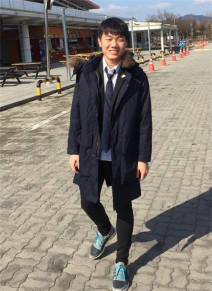 cau thu u23 viet nam, ai cung ngoi ngoi the nay, dau chi rieng bui tien dung! - 14