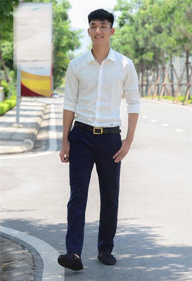 cau thu u23 viet nam, ai cung ngoi ngoi the nay, dau chi rieng bui tien dung! - 9