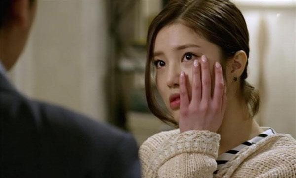 vo om con ve nha ngoai sau khi lanh cai tat troi giang chi vi thoi ghen nhu hoan thu - 3