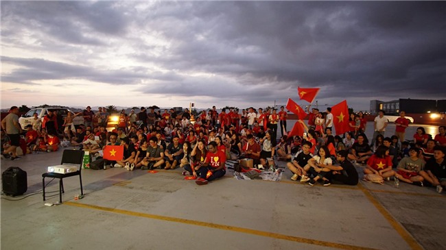 Tự hào hô vang hai tiếng Việt Nam với bạn bè quốc tế! - Ảnh 4.