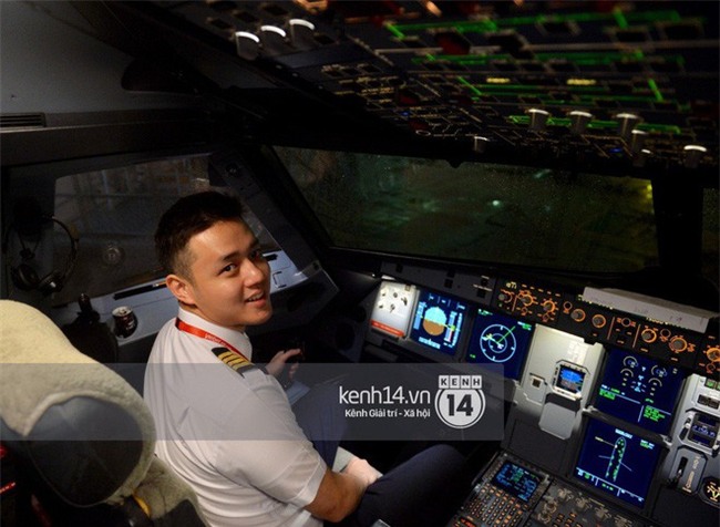 Cơ trưởng 9X lái chuyên cơ đón U23 về nước cũng thuộc hạng cực phẩm! - Ảnh 1.