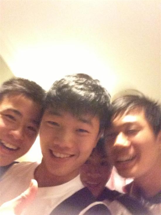 u23 viet nam gay sot voi loat anh thoi "ngo tau" khien nguoi ham mo vua buon cuoi, vua yeu - 6