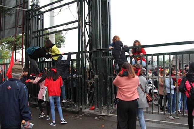 don u23 viet nam, svd my dinh dang “vo tran”, nguoi ham mo treo rao vi lo het ve - 4