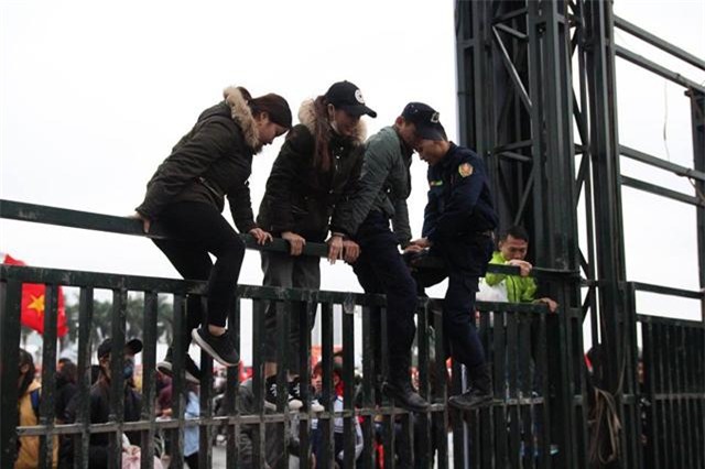 don u23 viet nam, svd my dinh dang “vo tran”, nguoi ham mo treo rao vi lo het ve - 7