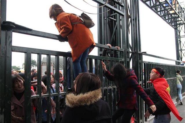 don u23 viet nam, svd my dinh dang “vo tran”, nguoi ham mo treo rao vi lo het ve - 8