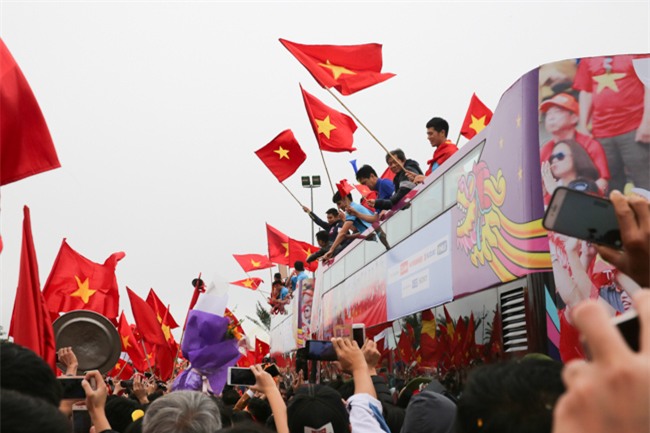 anh: ruc ro bien co trong ngay u23 viet nam tro ve hinh anh 18