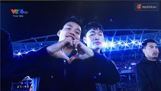 Những khoảnh khắc không góc chết của dàn cầu thủ cực phẩm U23 trong Gala vinh danh - Ảnh 17.