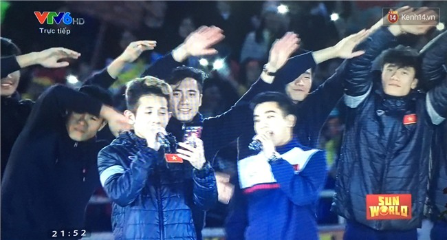 Những khoảnh khắc không góc chết của dàn cầu thủ cực phẩm U23 trong Gala vinh danh - Ảnh 29.