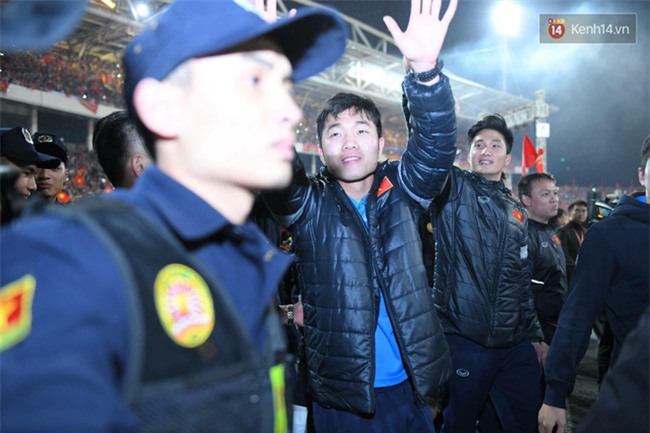 Những khoảnh khắc "không góc chết" của dàn cầu thủ cực phẩm U23 trong Gala vinh danh - Ảnh 5.