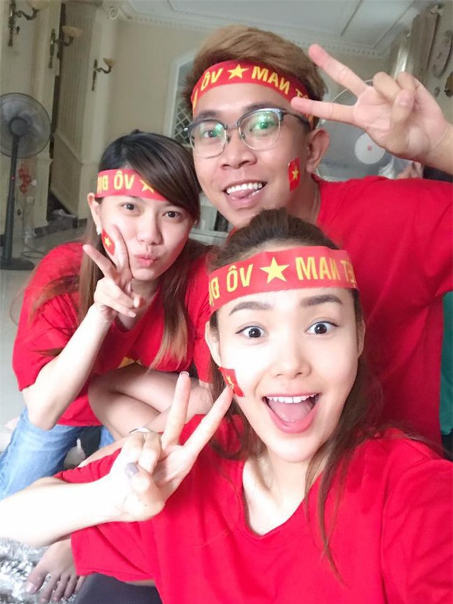 Chưa bao giờ street style của các người đẹp Việt lại ngập tràn cờ đỏ sao vàng như tuần vừa rồi  - Ảnh 9.