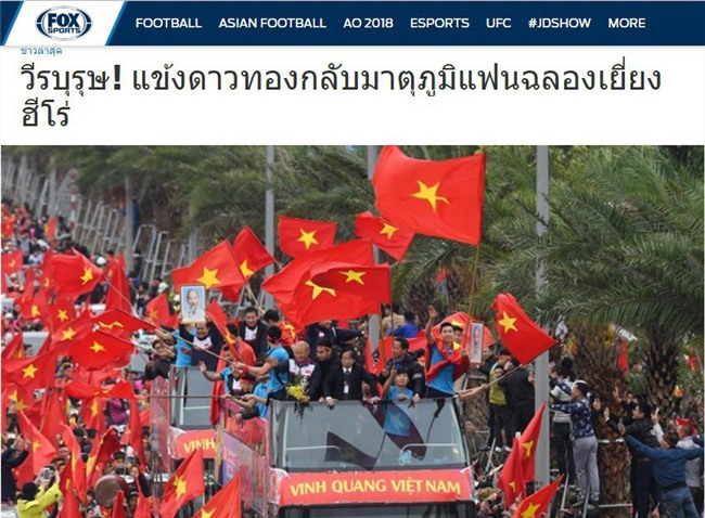 Netizen và truyền thông Thái Lan sững sờ: Thua vẫn yêu, người hâm mộ Việt Nam tổ chức ăn mừng dù giành ngôi Á quân U23 châu Á - Ảnh 2.