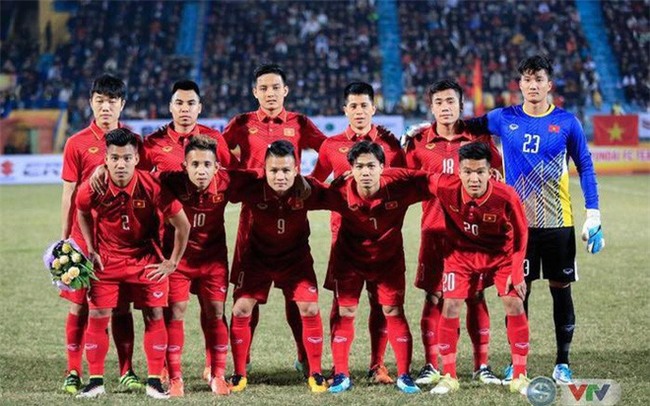 Này chị em, ngoài hot boy Tiến Dũng, U23 Việt Nam còn 1 chàng thủ môn dự bị rất đẹp trai và ngầu nhé - Ảnh 2.