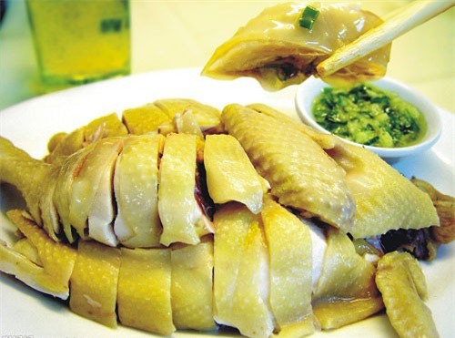 Để có gà ngon, đẹp mắt cúng Rằm tháng Chạp, bà nội trợ cần lưu ý những điều này - Ảnh 2.
