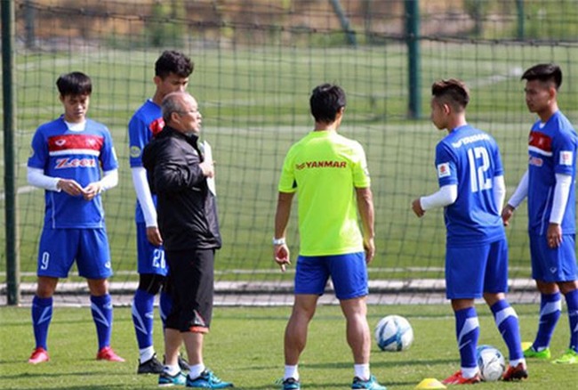 Những cung bậc cảm xúc của ông chú Hàn Quốc Park Hang Seo đã chinh phục trái tim người hâm mộ Việt Nam - Ảnh 2.