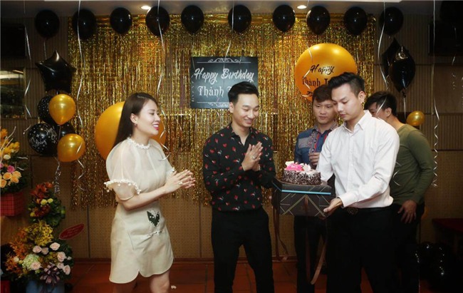 Xuân Bắc, Tự Long cùng dàn sao đến mừng sinh nhật MC Thành Trung-1