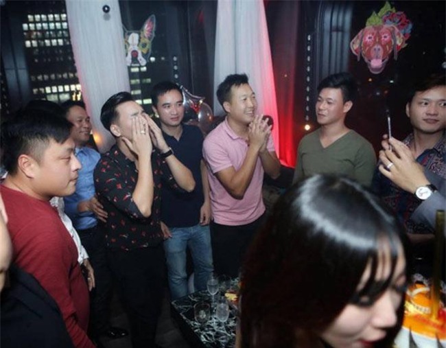 Xuân Bắc, Tự Long cùng dàn sao đến mừng sinh nhật MC Thành Trung-10