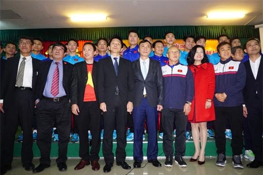 vff chua nhan duoc het tien thuong tu manh thuong quan - 1