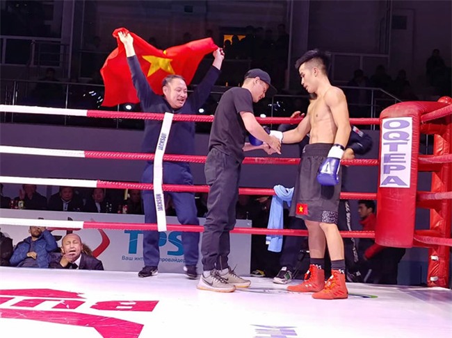 Vi U23, tay dam Viet ha guc vo si Uzbekistan ngay thu do chu nha hinh anh 2