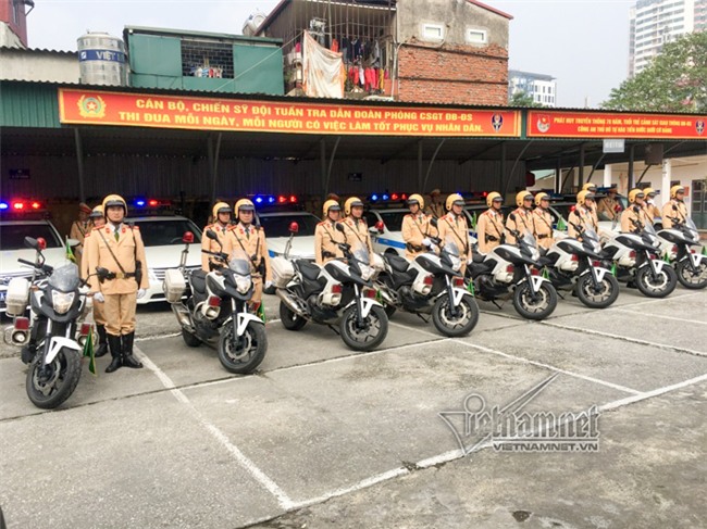 Bí mật chiếc xô trên xe chở U23 Việt Nam từ Nội Bài về Hà Nội