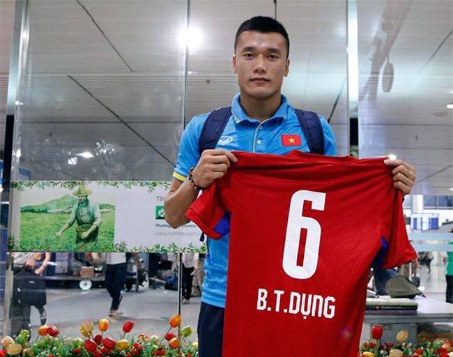 Nhật ký đổi tóc của U23 Việt Nam: Nếu việc đổi tóc nói lên tính cách thì gần như chàng nào cũng chung tình! - Ảnh 2.