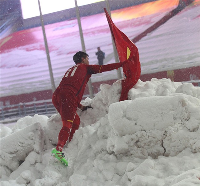 Duy Mạnh U23 Việt Nam: Trong đội chỉ có mình với Hồng Duy bán hàng online, nhưng thật ra là... đăng hộ bạn gái đấy - Ảnh 3.