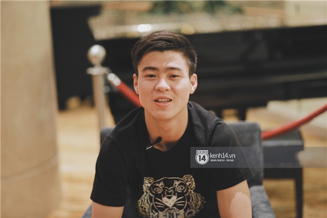 Duy Mạnh U23 Việt Nam: Trong đội chỉ có mình với Hồng Duy bán hàng online, nhưng thật ra là... đăng hộ bạn gái đấy - Ảnh 4.