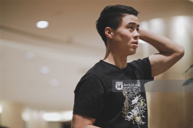 Hot boy Duy Mạnh U23: Trong đội chỉ có mình với Hồng Duy bán hàng online, nhưng thật ra là... đăng hộ bạn gái đấy! - Ảnh 9.