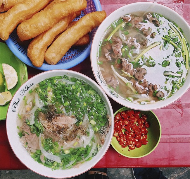 Khám phá địa chỉ quán ăn, món tủ của các chàng trai U23 khi không đá bóng - Ảnh 4.