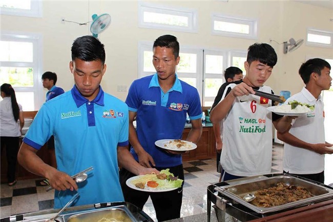 Lộ ảnh xưa ơi là xưa của Xuân Trường đến bạn gái cũng khó nhận ra-12