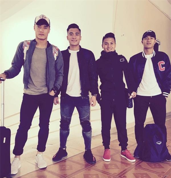 u23 viet nam va nhung lan dien do "dong phuc" don tim chi em - 8