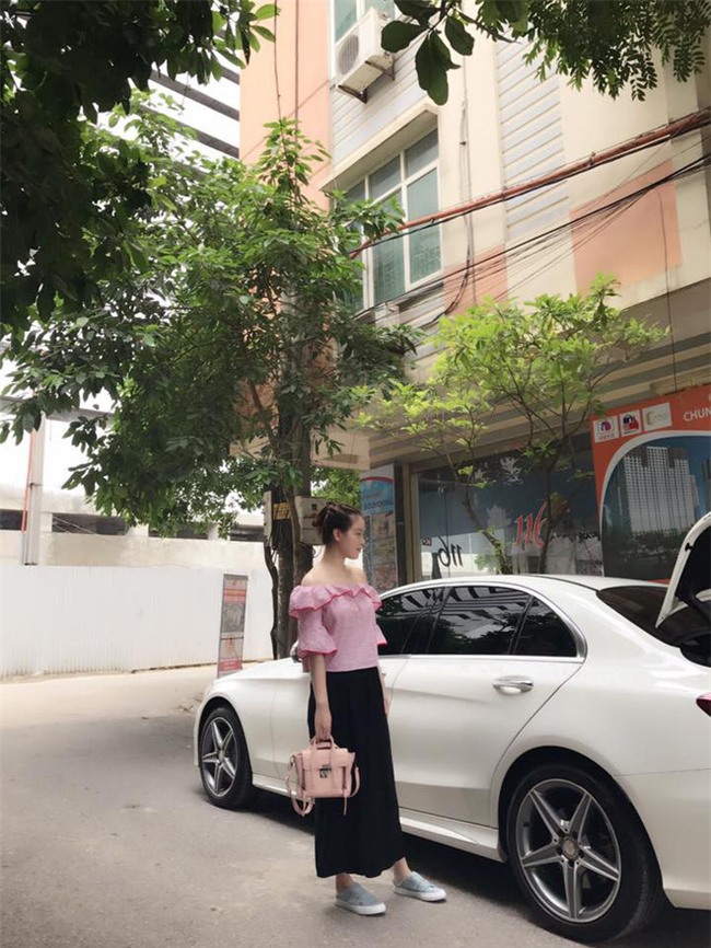 Mới ngày ngào còn đen nhẻm, em gái Mai Phương Thúy giờ đã biến hóa hóa thành cô gái sành điệu và xinh đẹp lắm rồi - Ảnh 12.