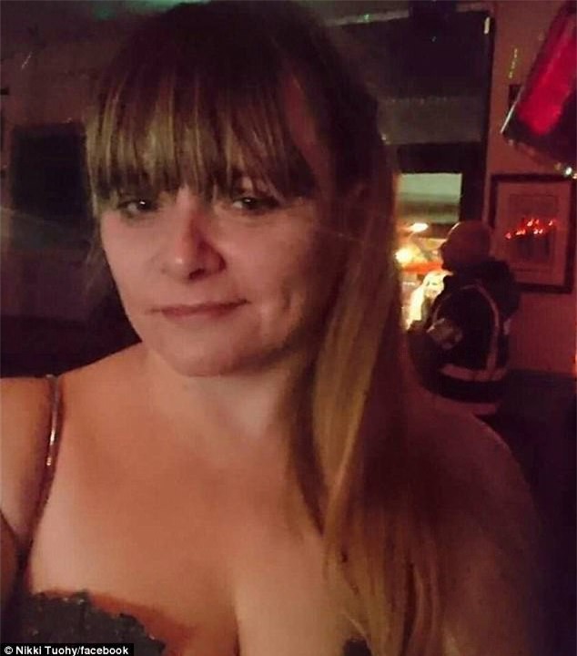 Mải váy áo quên mất cả giờ cưới, cô dâu bị chú rể từ hôn ngay trước mặt bao nhiêu quan khách - Ảnh 2.