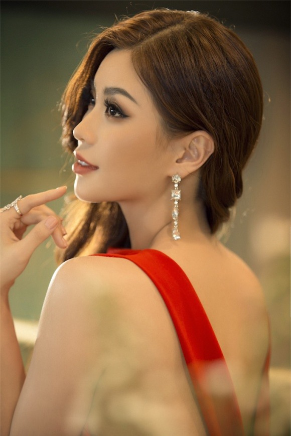 Á hậu Diễm Trang, diễm trang, con gái diễm trang