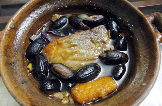 Quê của Hà Đức Chinh không có muối, nhưng có rất nhiều món ăn siêu lạ như thế này - Ảnh 4.