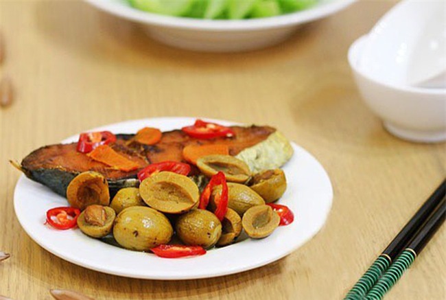 Quê của Hà Đức Chinh không có muối, nhưng có rất nhiều món ăn siêu lạ như thế này - Ảnh 4.