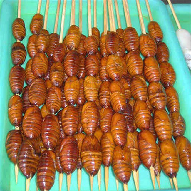 Quê của Hà Đức Chinh không có muối, nhưng có rất nhiều món ăn siêu lạ như thế này - Ảnh 5.