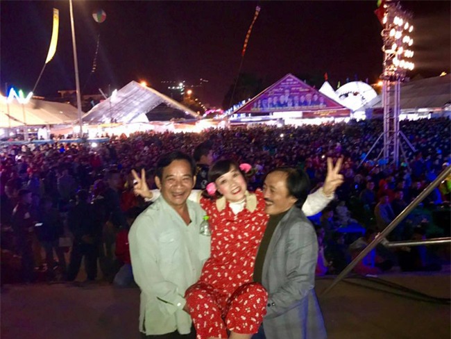 khoc cuoi voi canh di dien tinh cua xuan hinh, son tung va dan sao viet hinh anh 2