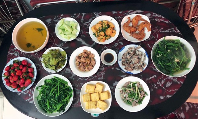 Cao thủ đi chợ Hà Nội chỉ 4,5 triệu/tháng cho nhà 4 người mà bữa nào cũng như đại tiệc - Ảnh 7.