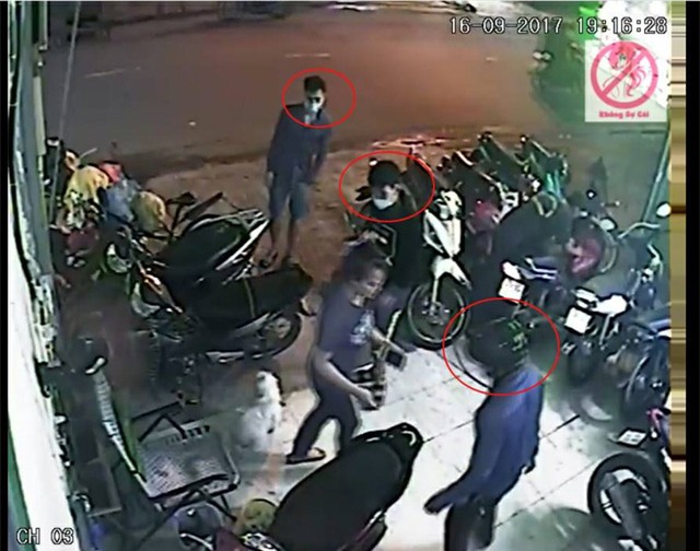 Dàn cảnh trộm xe táo tợn tại quán net ở Sài Gòn