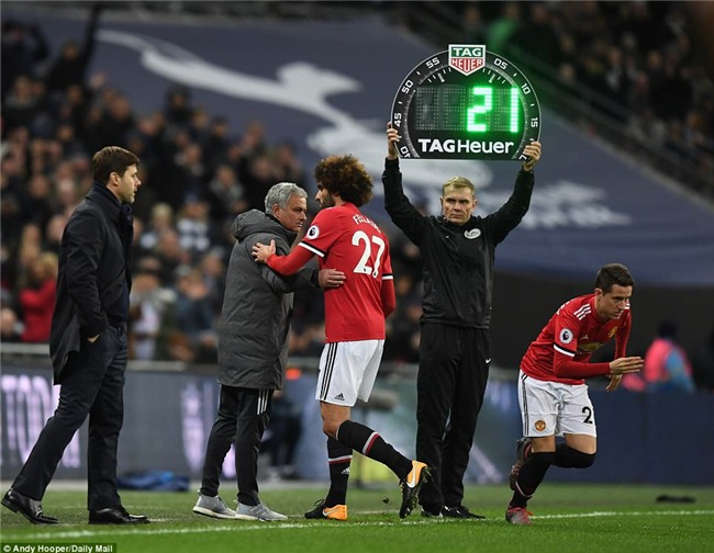 Man Utd thua đau trong ngày ra mắt bom tấn Alexis Sanchez - Ảnh 10.