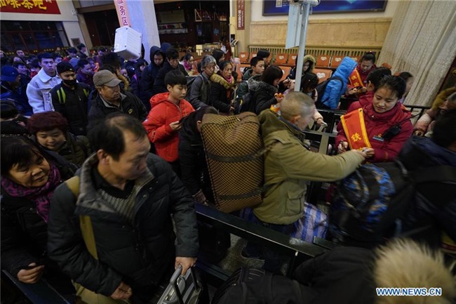 Xuan van 2018: Cuoc di chuyen lon nhat lich su lai bat dau hinh anh 7