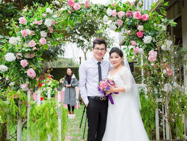 can canh dam cuoi nhu co tich nsnd thanh hoa tuoi u70 va chong tre hinh anh 7