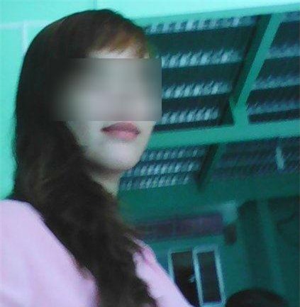 vu "bong dung mat tich khi di le chua": nguoi vo tieu tuy tro ve - 1