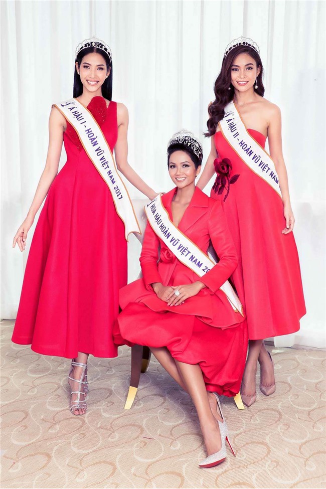 bo anh duoc mong cho nhat cua tan hoa hau h' hen nie va pham huong da xuat hien - 3