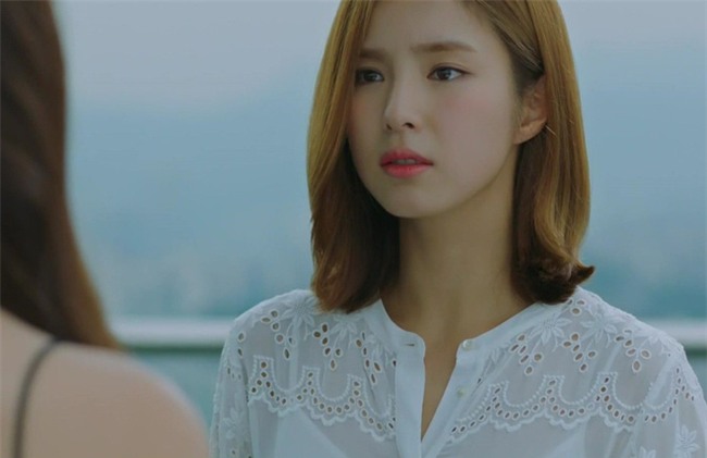 Vợ thót tim vì bất thình lình bị nhân tình của chồng trả giá 200 triệu để ký đơn ly hôn - Ảnh 1.