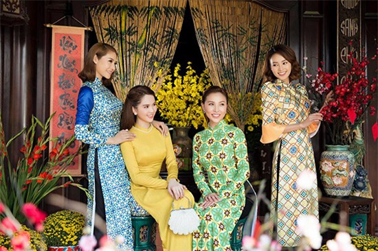 U23 Việt Nam, Mai Ngọc, Táo quân, Thảo Vân, Bùi Tiến Dũng