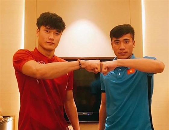 Bui Tien Dung chua ky hop dong voi cac cong ty truyen thong hinh anh 1